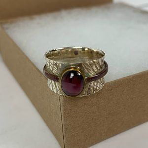 Sundance Catalog Size 8 Sterling and Copper Ring with Garnet Solitaire